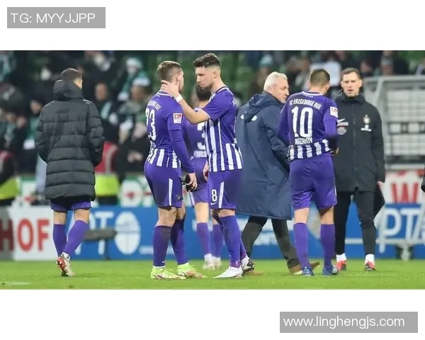 德乙激战奥厄迎战科隆双方争夺关键积分展现球队实力与战术较量